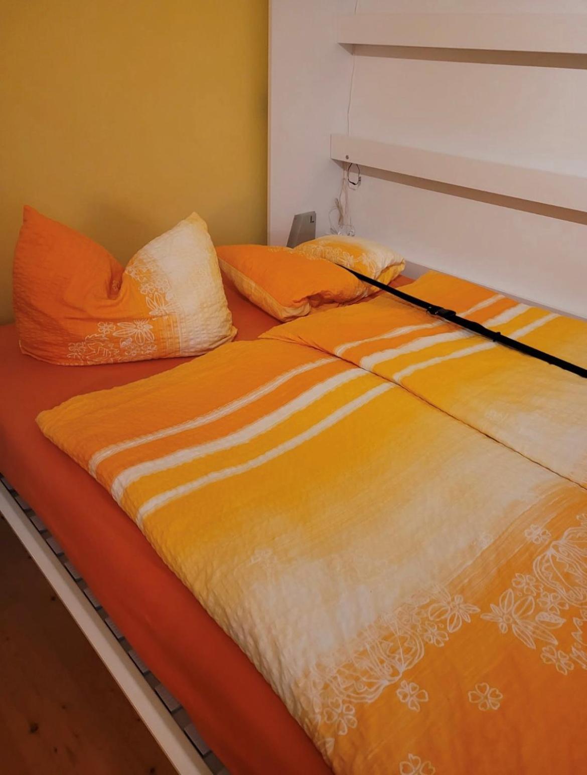 Schnuckeliges Appartement In Prien Am Chiemsee Exteriör bild