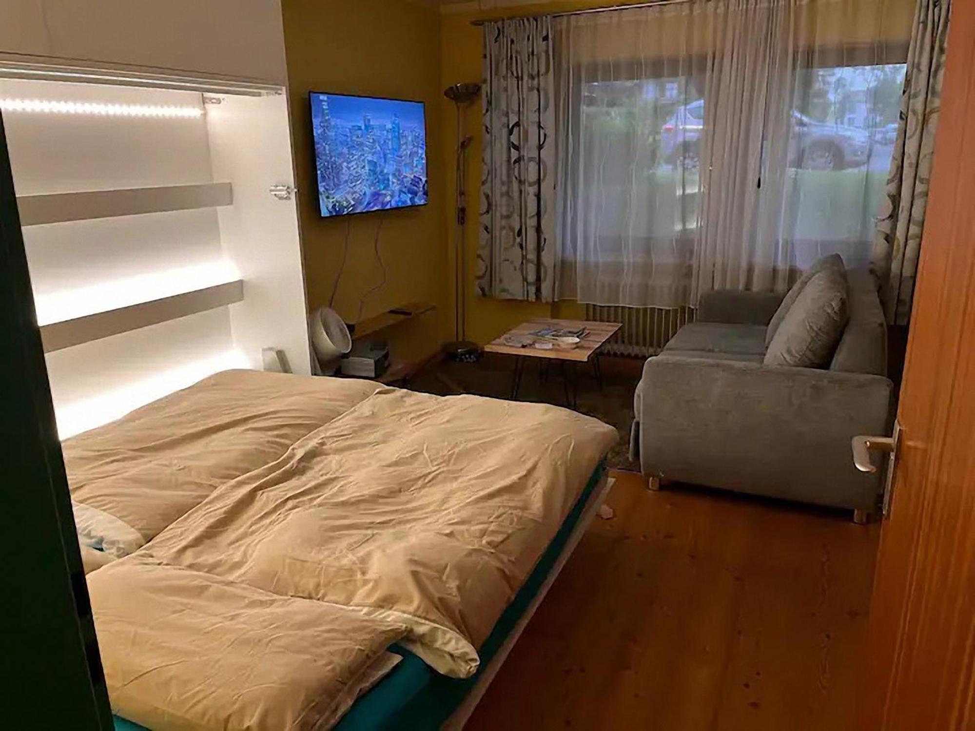Schnuckeliges Appartement In Prien Am Chiemsee Exteriör bild
